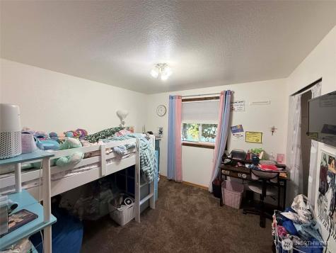 101 Edgewood Avenue Elma WA 98541