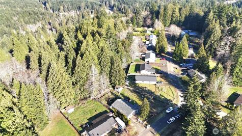 101 Edgewood Avenue Elma WA 98541