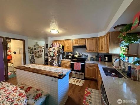 101 Edgewood Avenue Elma WA 98541