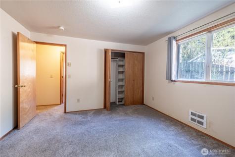 4587 Siesta Place Oak Harbor WA 98277