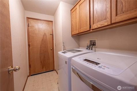 4587 Siesta Place Oak Harbor WA 98277