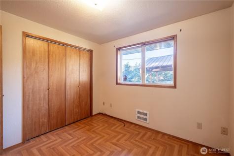 4587 Siesta Place Oak Harbor WA 98277