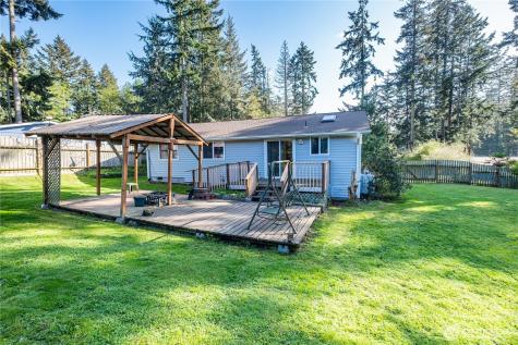 4587 Siesta Place Oak Harbor WA 98277