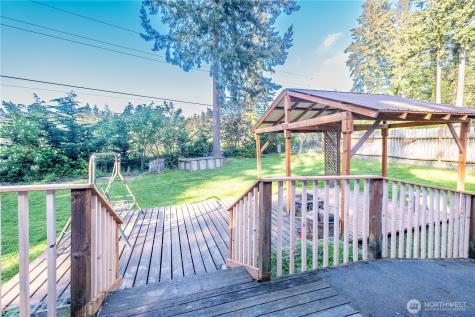 4587 Siesta Place Oak Harbor WA 98277