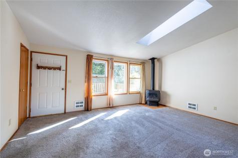 4587 Siesta Place Oak Harbor WA 98277