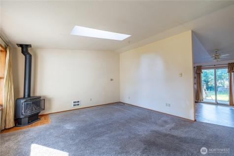 4587 Siesta Place Oak Harbor WA 98277