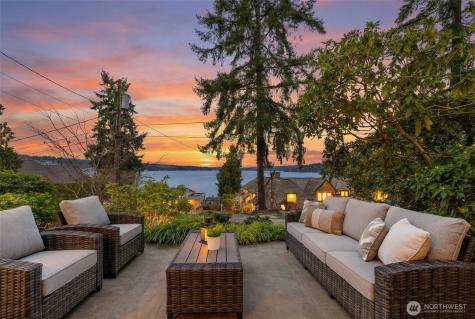 18021 SE 40th Place Bellevue WA 98008