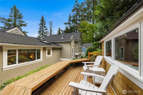 18021 SE 40th Place Bellevue WA 98008