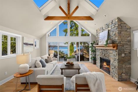 18021 SE 40th Place Bellevue WA 98008