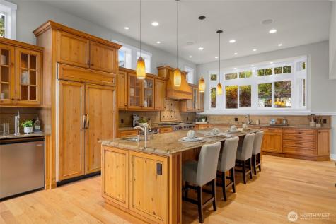 18021 SE 40th Place Bellevue WA 98008