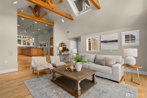 18021 SE 40th Place Bellevue WA 98008