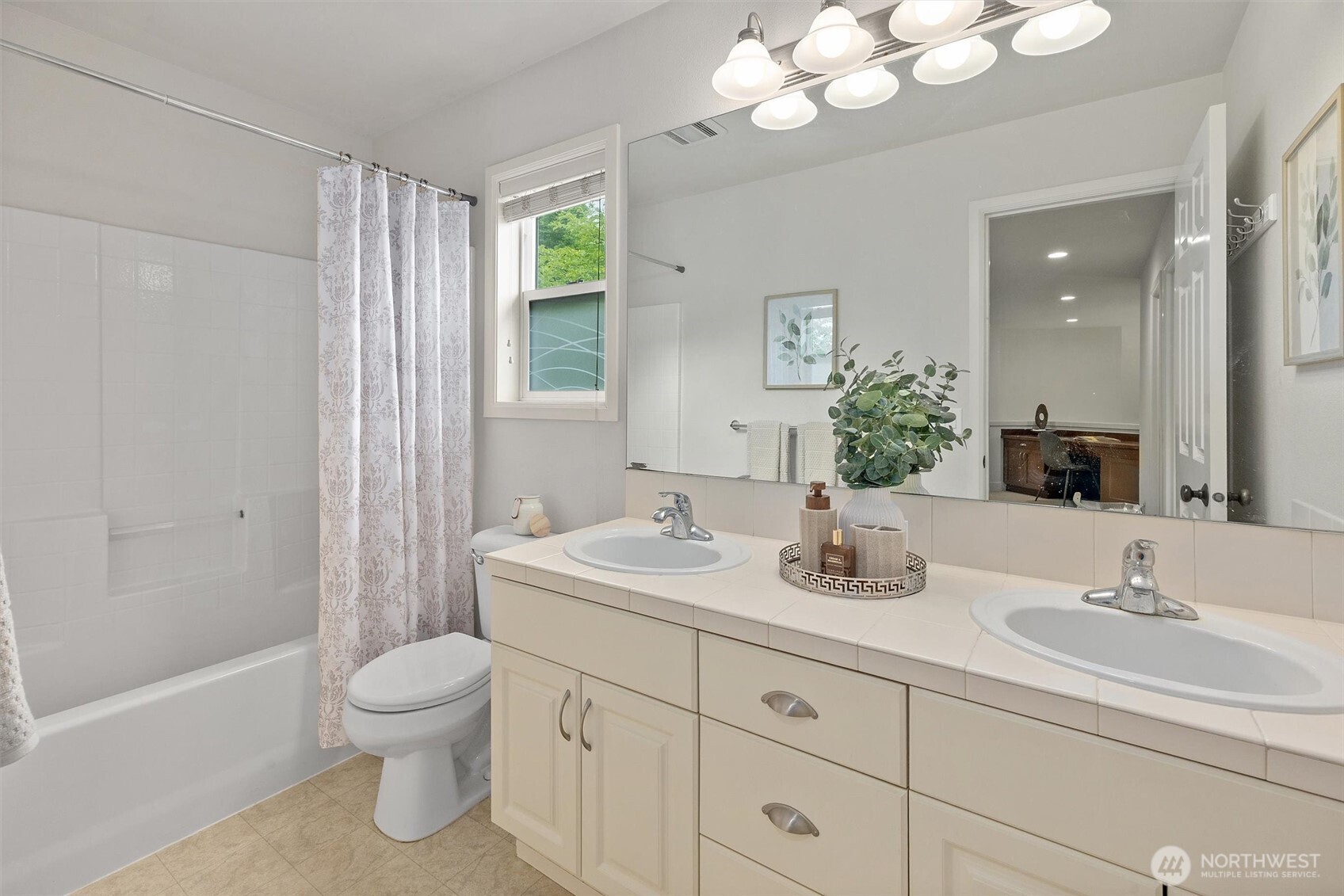 1021 271st Avenue SE Sammamish WA 98075