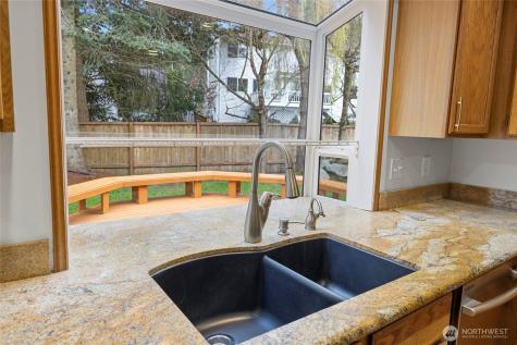 2064 Hoquiam Court NE Renton WA 98059