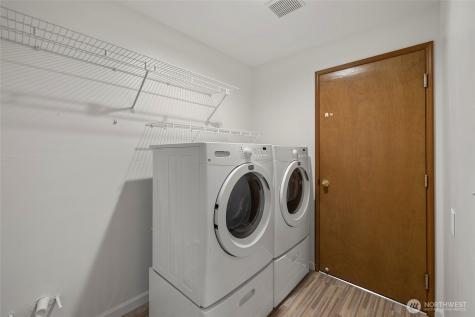 2064 Hoquiam Court NE Renton WA 98059