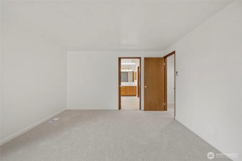 2064 Hoquiam Court NE Renton WA 98059