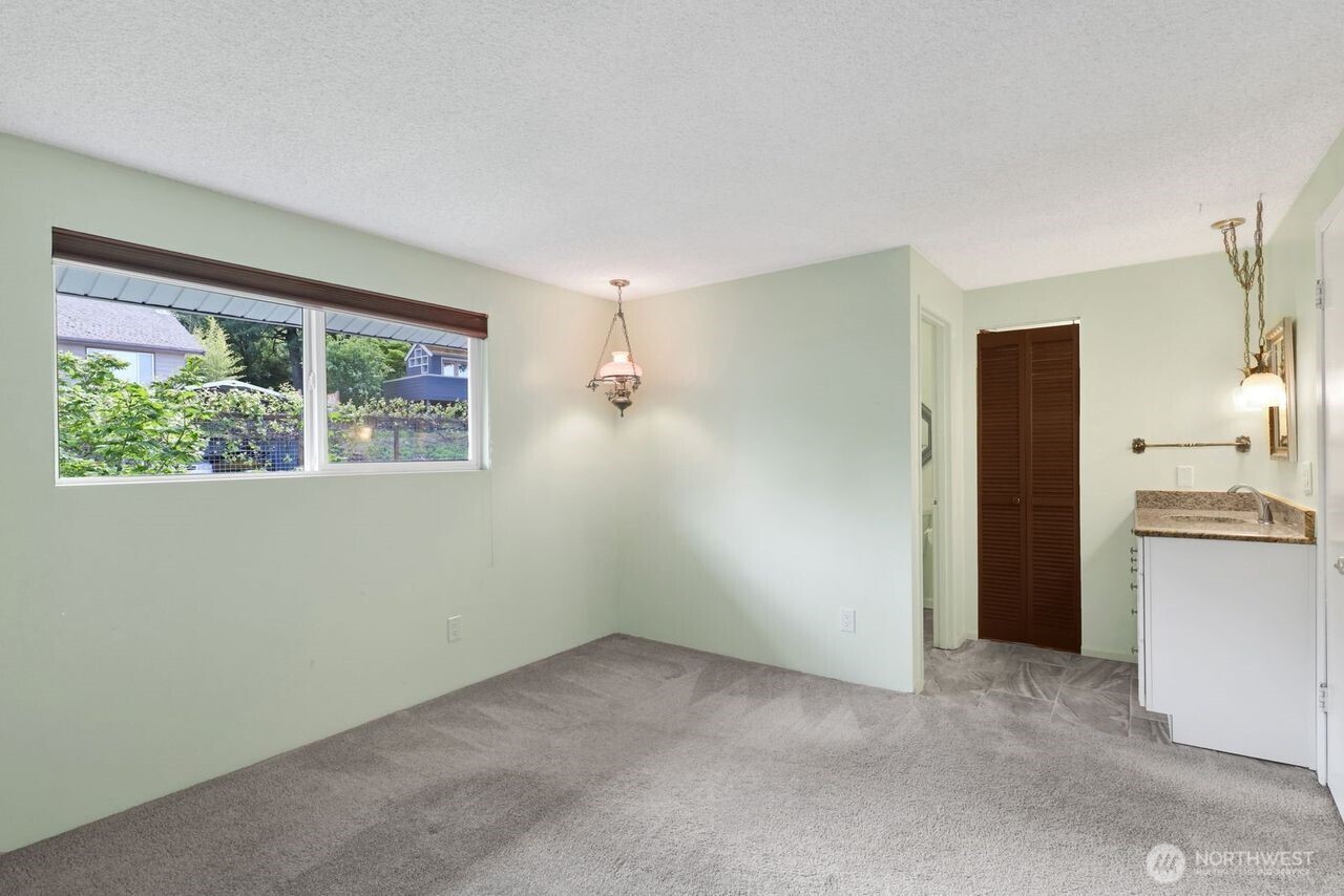 1129 37th Street Bellingham WA 98229