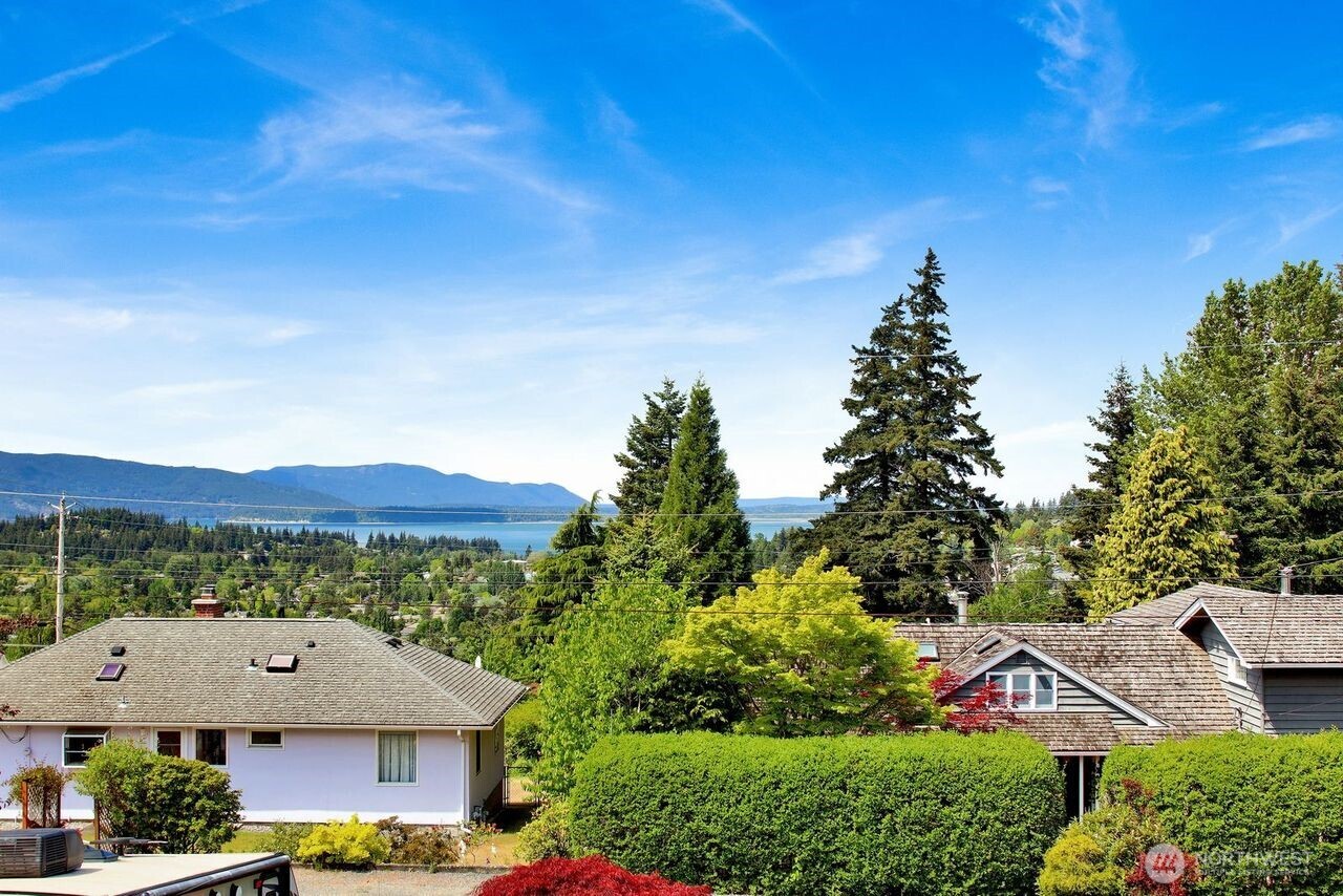1129 37th Street Bellingham WA 98229