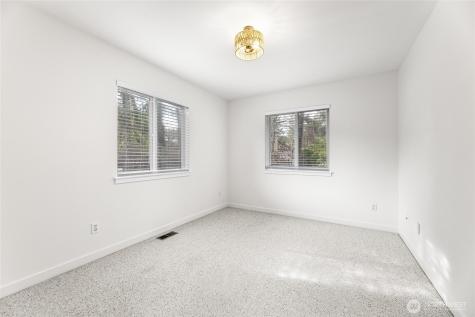 1110 15th Avenue SW Puyallup WA 98371