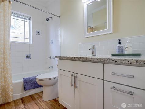 4026 Burke Avenue N Seattle WA 98103
