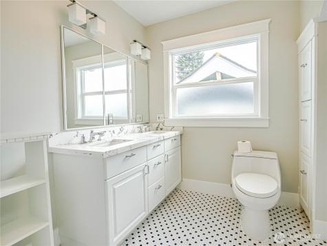 4026 Burke Avenue N Seattle WA 98103