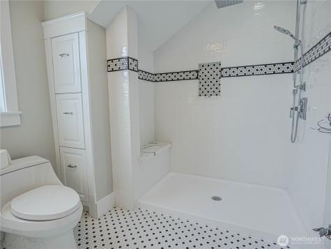 4026 Burke Avenue N Seattle WA 98103