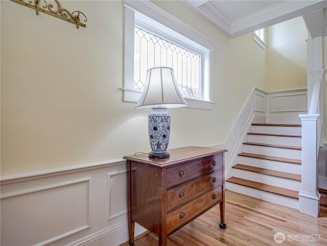 4026 Burke Avenue N Seattle WA 98103