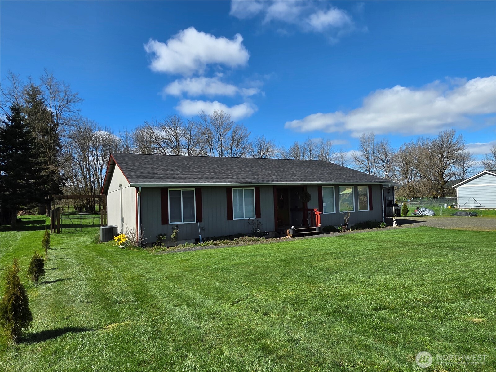 1294 Boistfort Road Curtis WA 98532