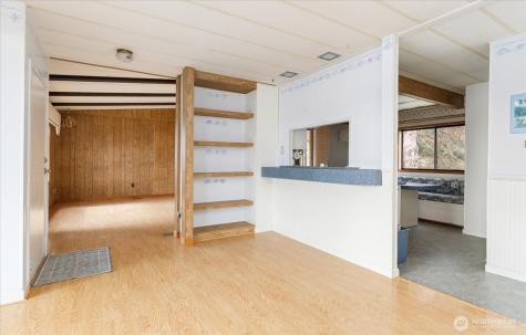 1677 Penn Cove Road Oak Harbor WA 98277