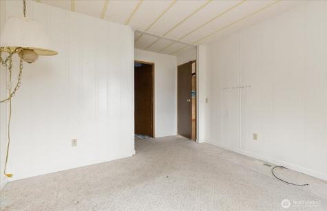 1677 Penn Cove Road Oak Harbor WA 98277