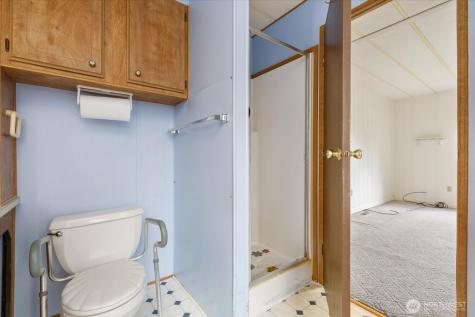 1677 Penn Cove Road Oak Harbor WA 98277