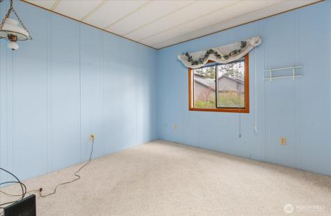 1677 Penn Cove Road Oak Harbor WA 98277
