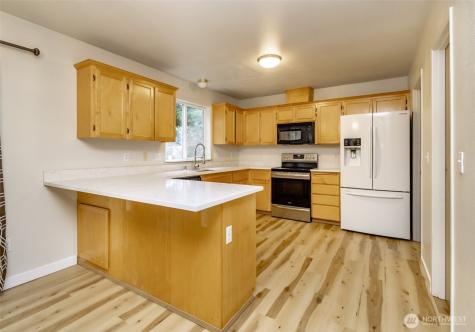 8717 161st Street E Puyallup WA 98375