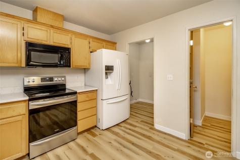 8717 161st Street E Puyallup WA 98375