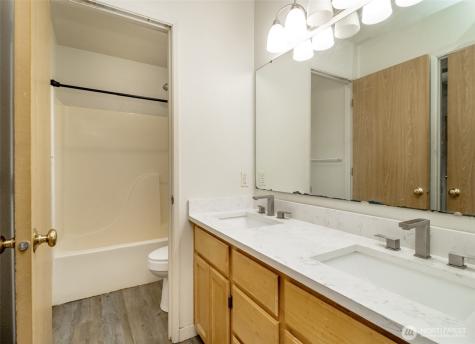 8717 161st Street E Puyallup WA 98375