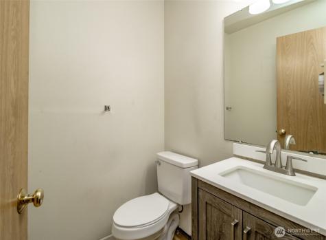 8717 161st Street E Puyallup WA 98375
