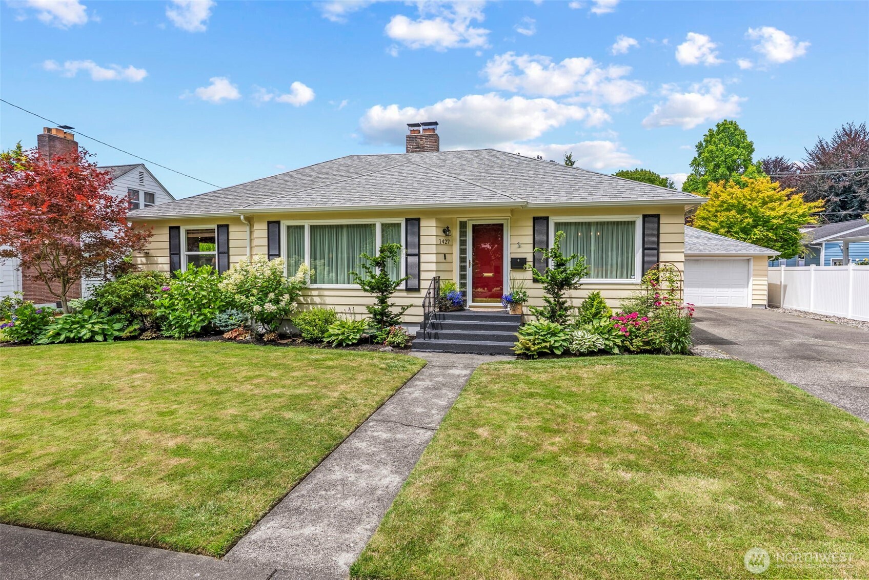 1427 19th Avenue Longview WA 98632
