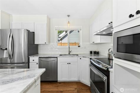 2011 145th Avenue SE Bellevue WA 98007