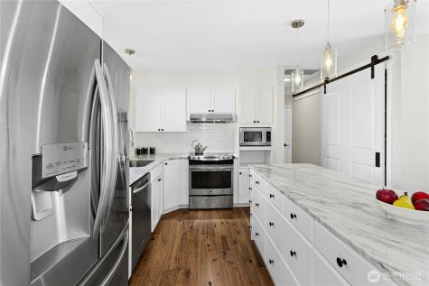 2011 145th Avenue SE Bellevue WA 98007