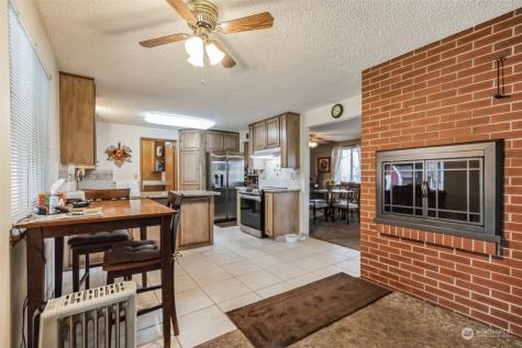 2515 176th Street E Tacoma WA 98445