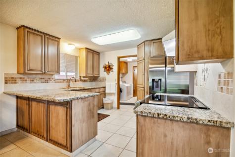 2515 176th Street E Tacoma WA 98445