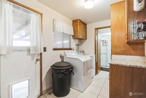 2515 176th Street E Tacoma WA 98445