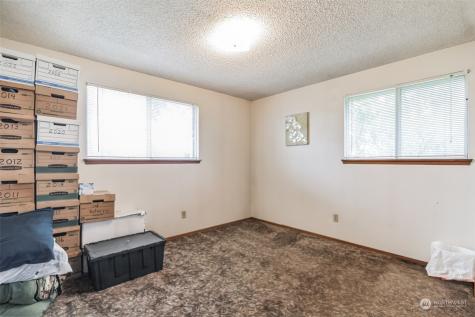 2515 176th Street E Tacoma WA 98445
