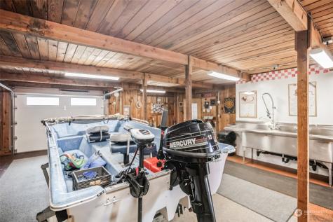 2515 176th Street E Tacoma WA 98445