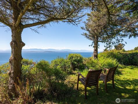 702 Cathedral Drive Coupeville WA 98239