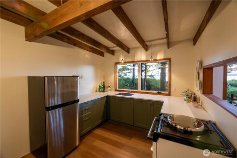 702 Cathedral Drive Coupeville WA 98239