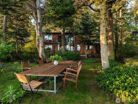 702 Cathedral Drive Coupeville WA 98239