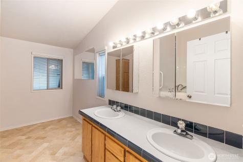 1287 Oceano Drive Grayland WA 98547