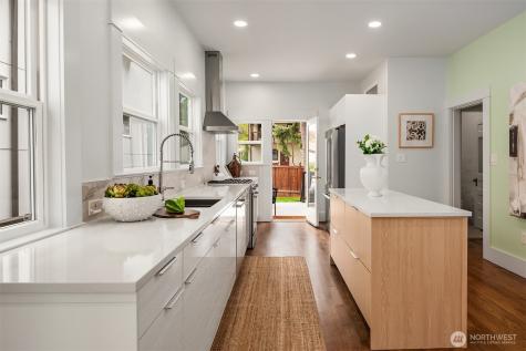 5023 SW Prince Street Seattle WA 98116