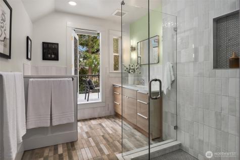 5023 SW Prince Street Seattle WA 98116