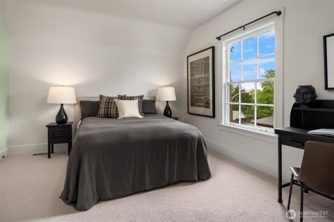 5023 SW Prince Street Seattle WA 98116